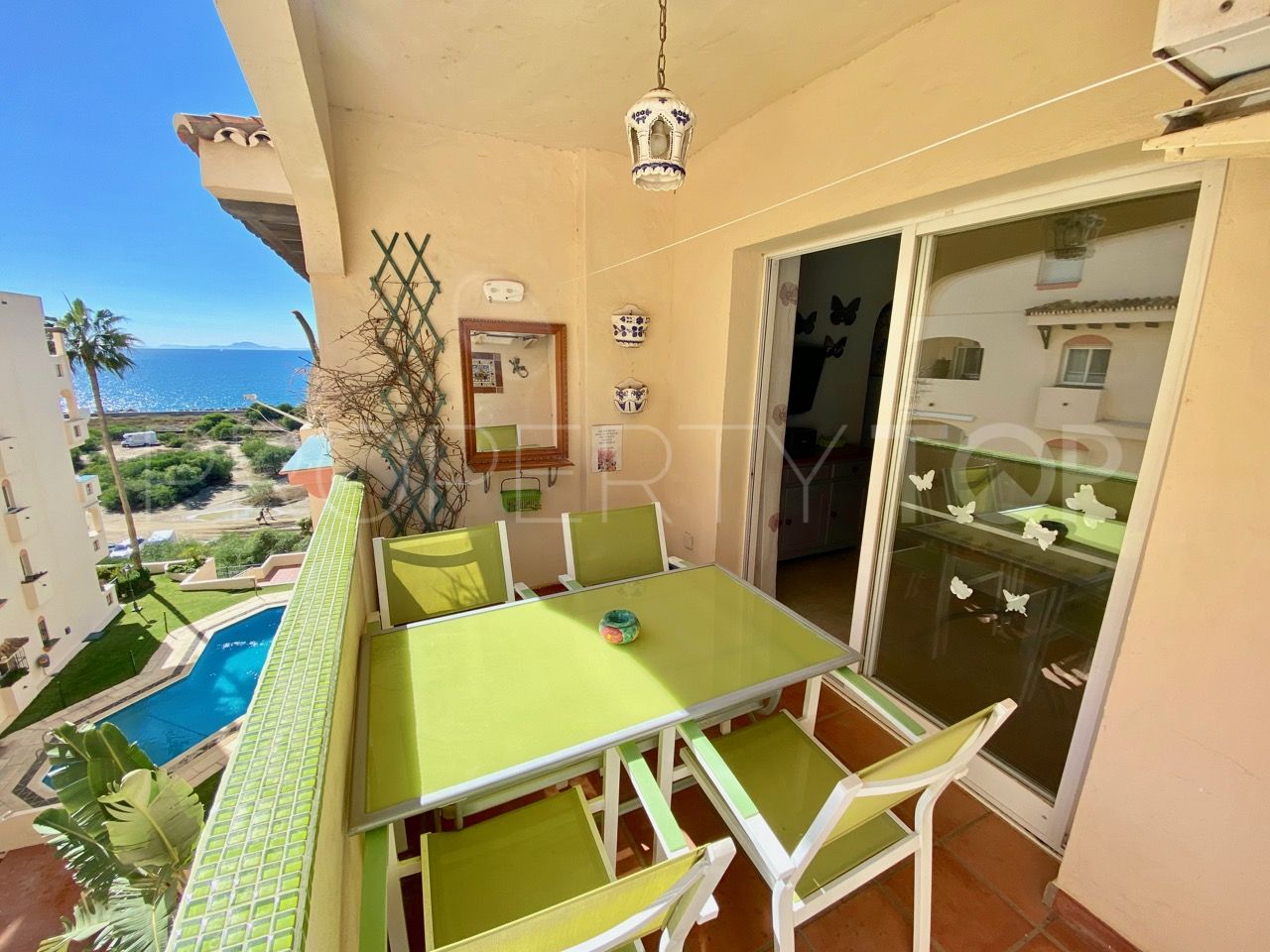 For sale apartment in Estepona Puerto