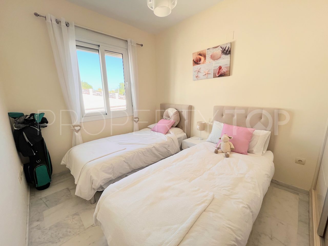 Apartamento con 2 dormitorios en venta en Valle Romano