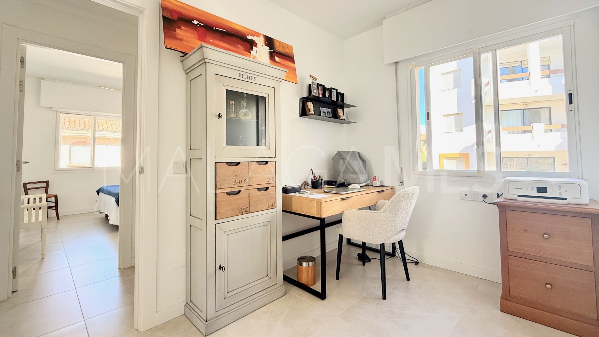 Apartment for sale in Marina Bay with 3 bedrooms