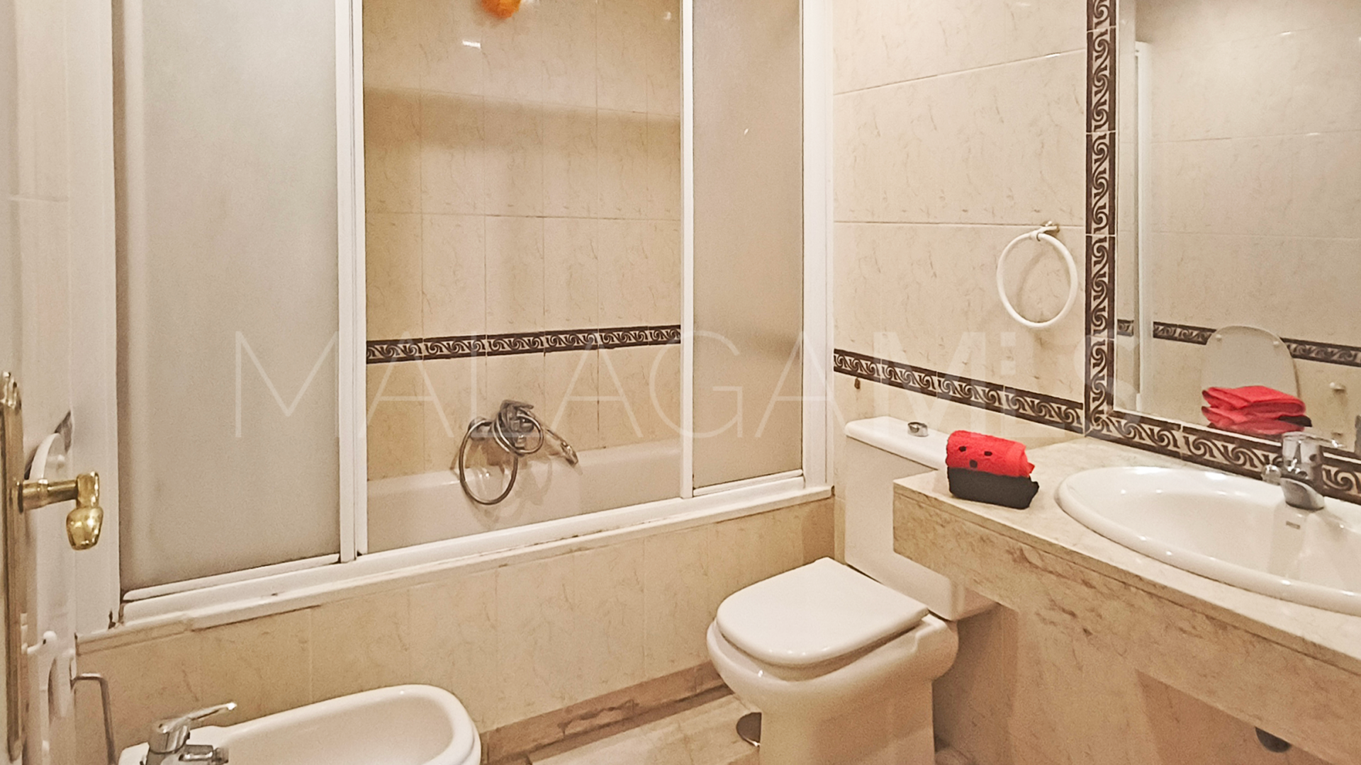 Duplex a la venta in Nueva Andalucia