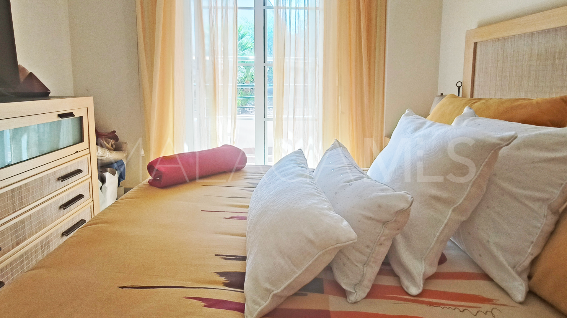 Duplex a la venta in Nueva Andalucia