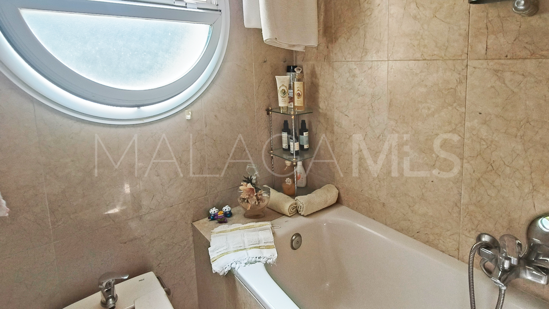 Duplex a la venta in Nueva Andalucia