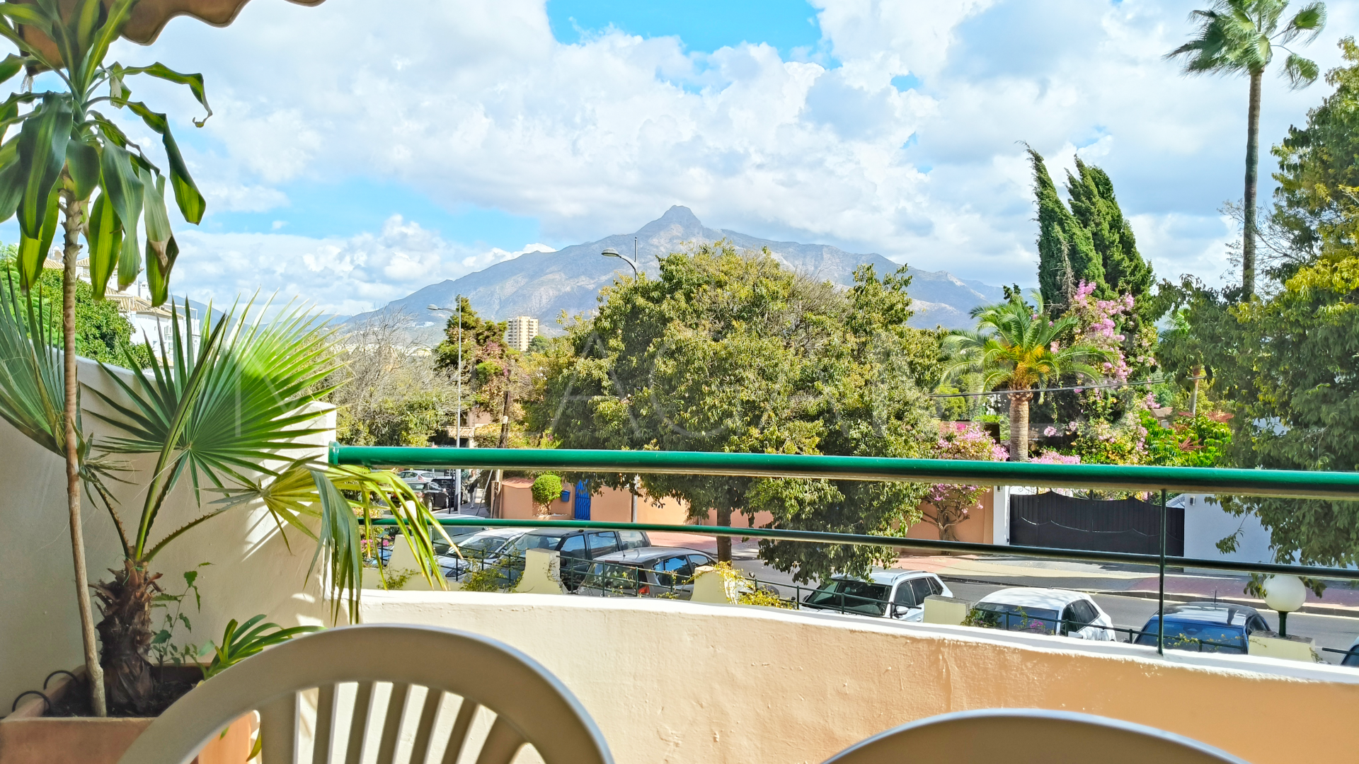 Duplex a la venta in Nueva Andalucia