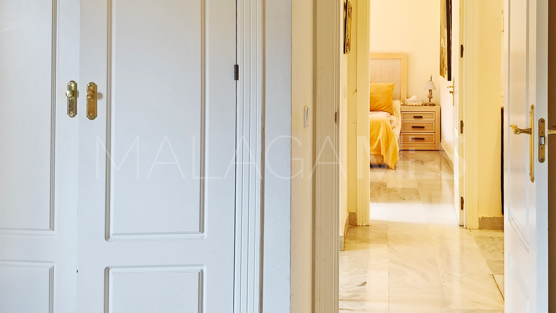 Duplex a la venta in Nueva Andalucia