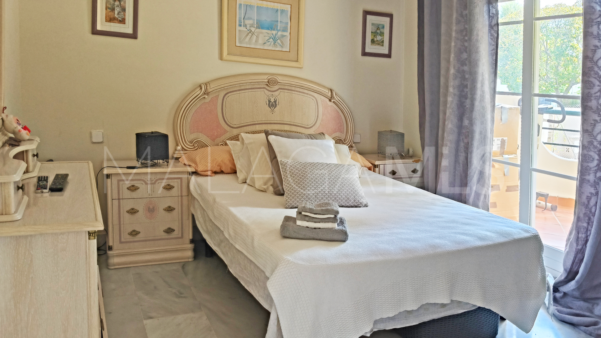 Duplex a la venta in Nueva Andalucia