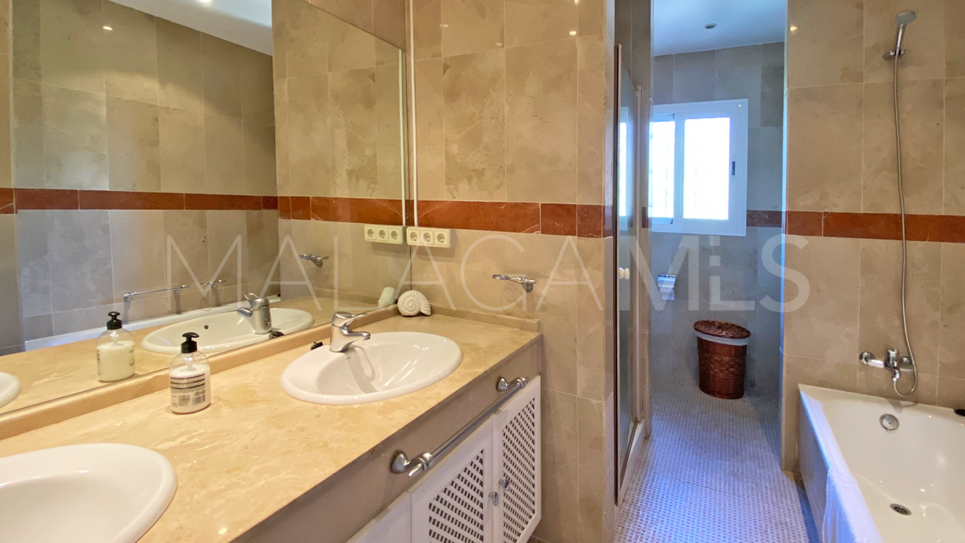 Villa for sale in San Pedro de Alcantara