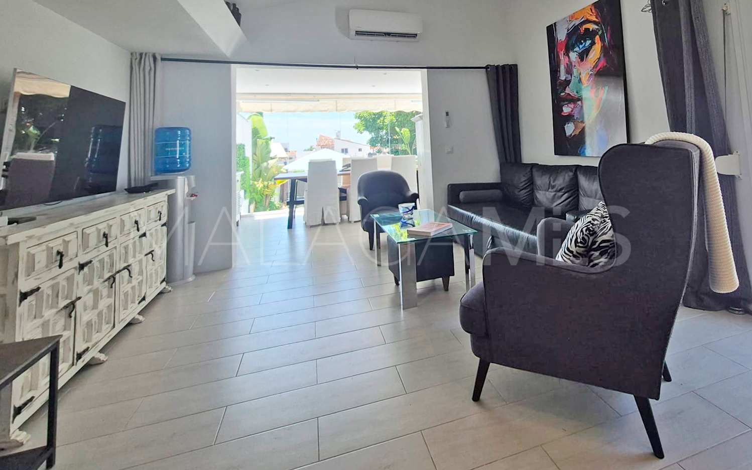 Villa for sale in Bahia Dorada