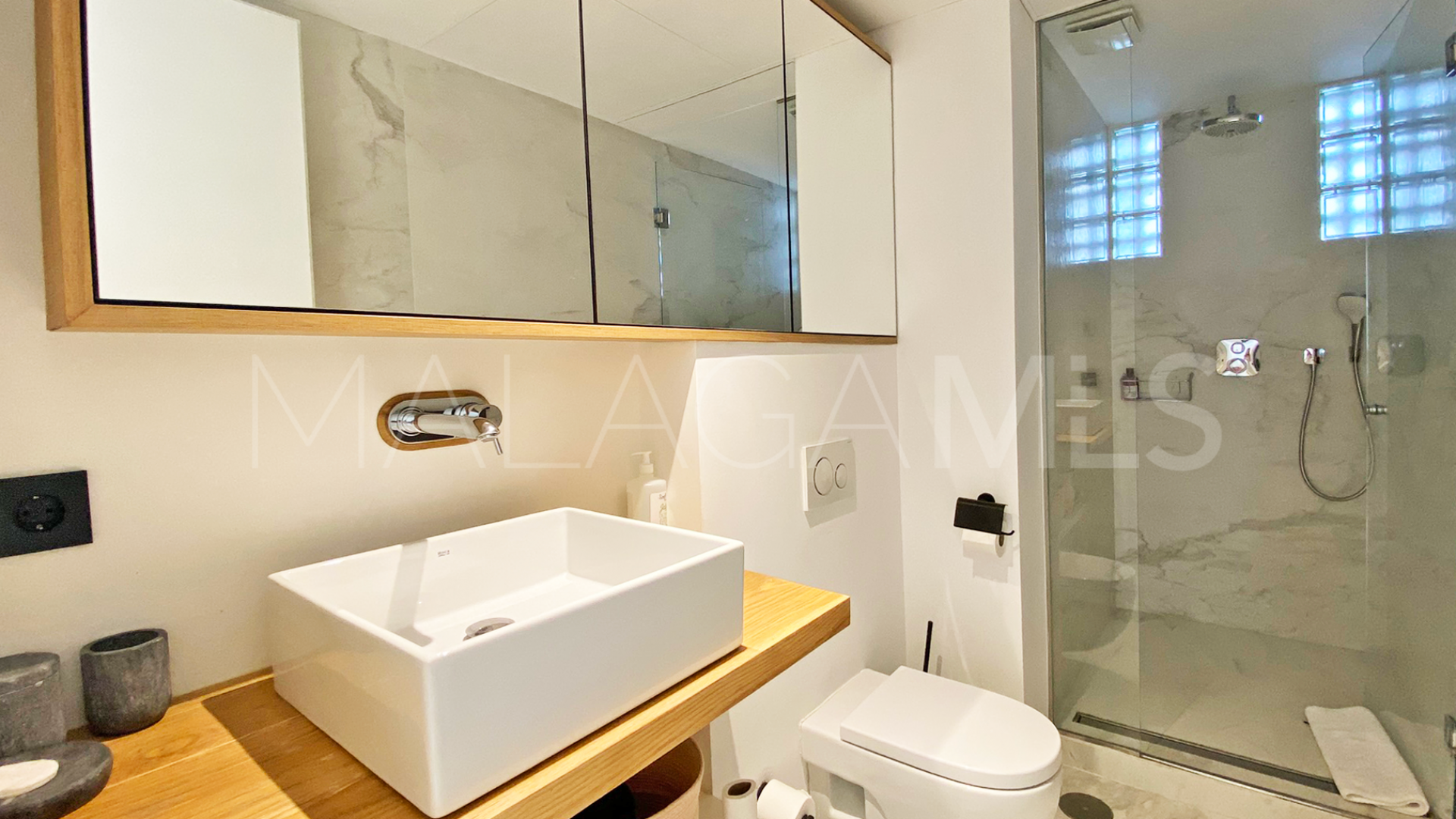 Lägenhet for sale in Marbella - Puerto Banus