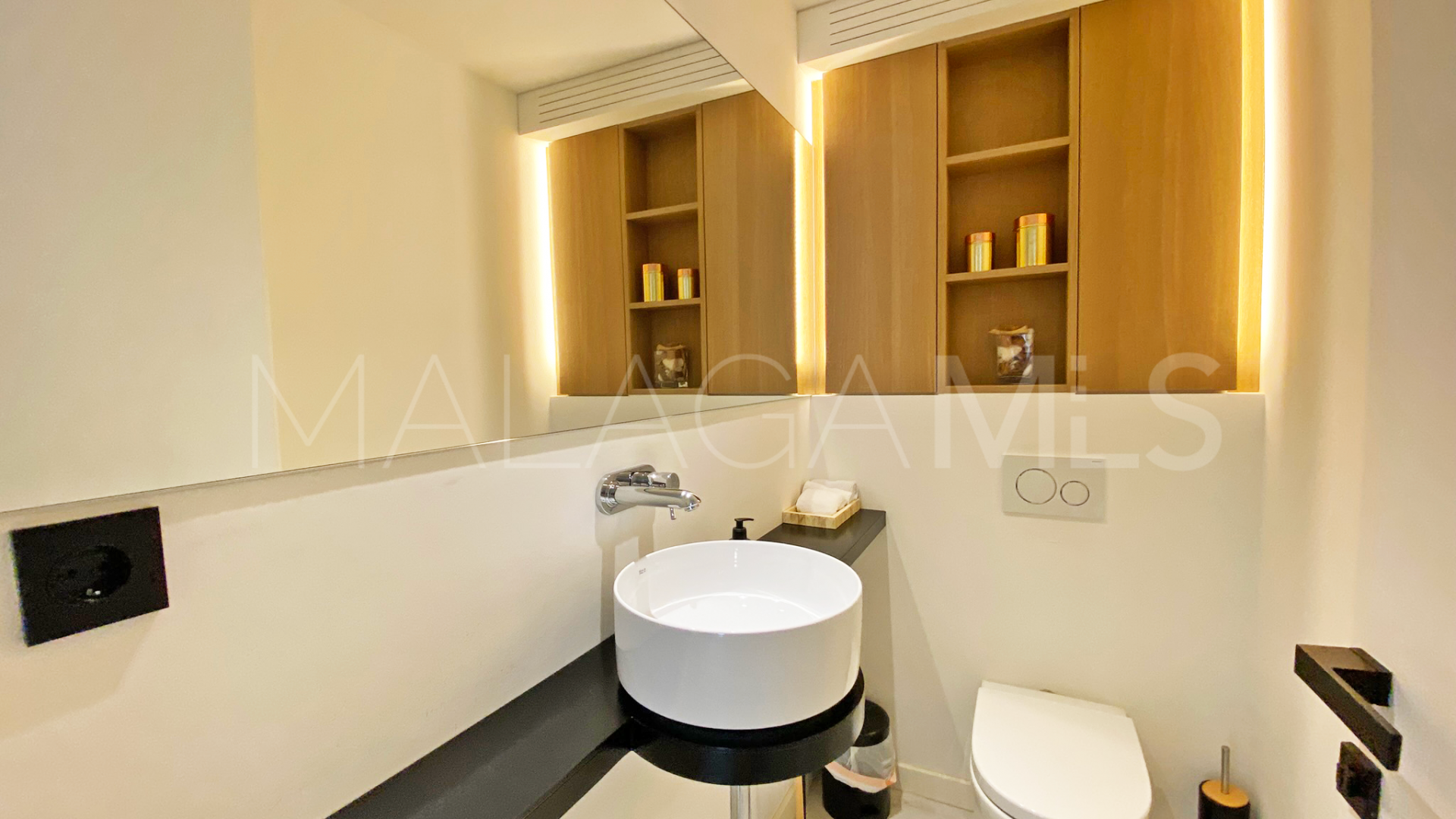 Lägenhet for sale in Marbella - Puerto Banus