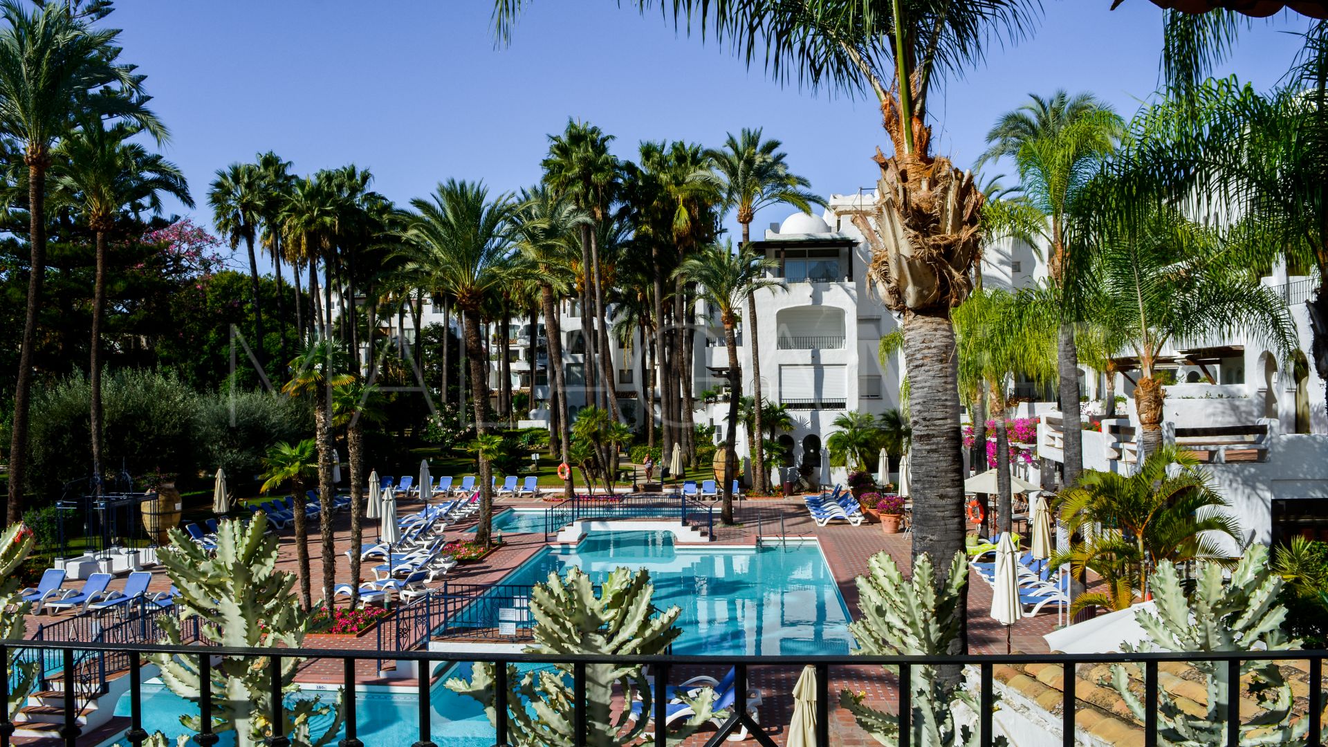 Wohnung for sale in Marbella - Puerto Banus
