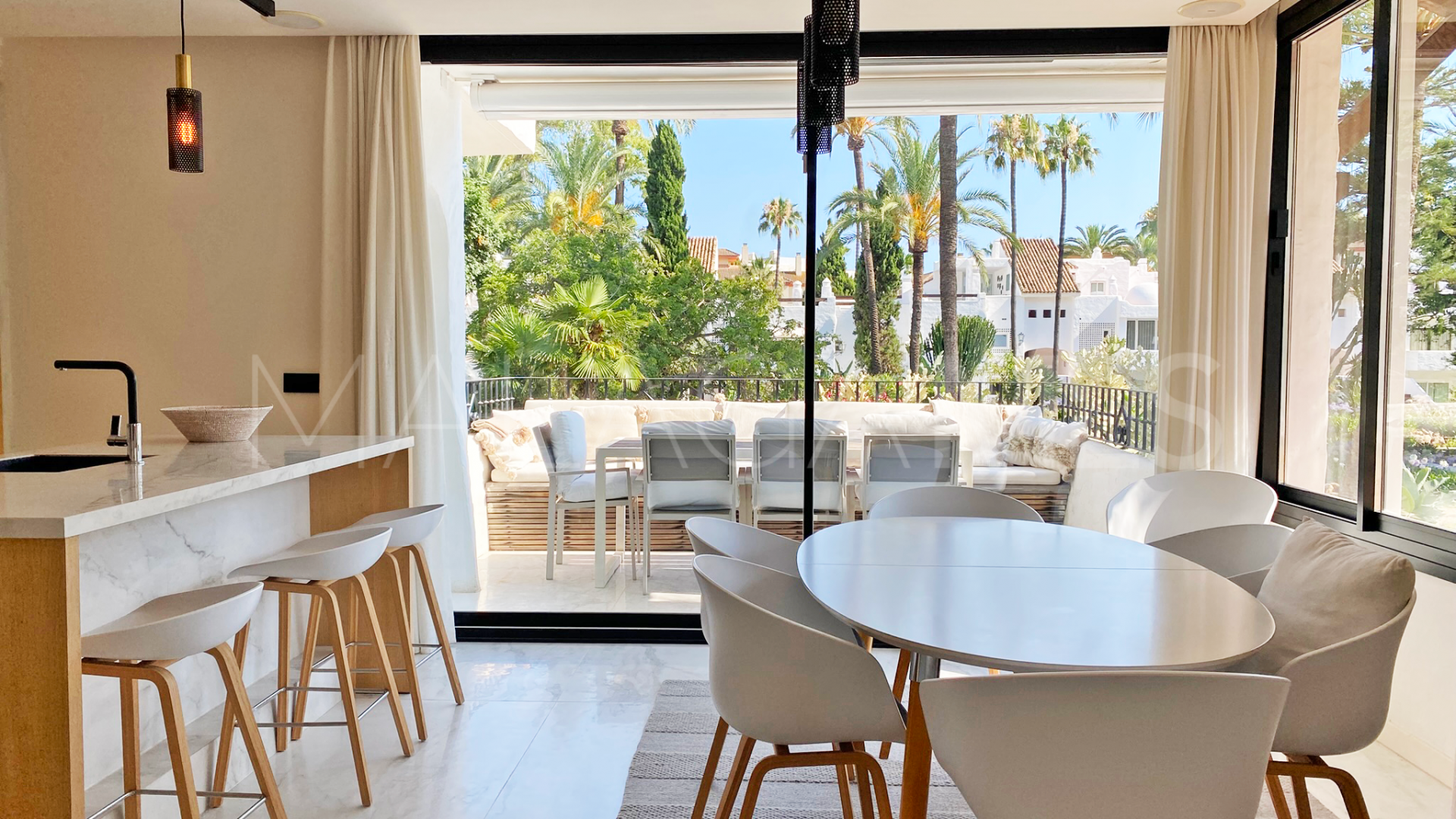 Lägenhet for sale in Marbella - Puerto Banus