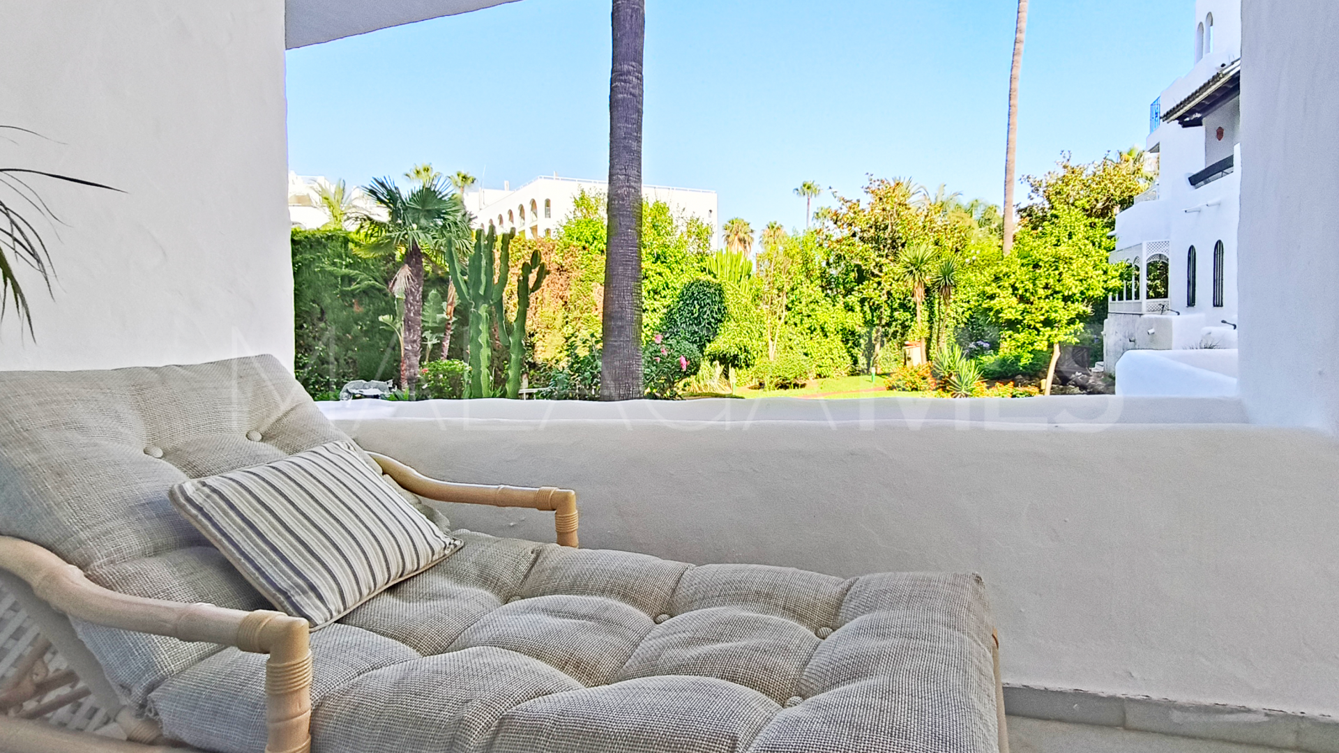 Appartement rez de chaussée for sale in La Isla