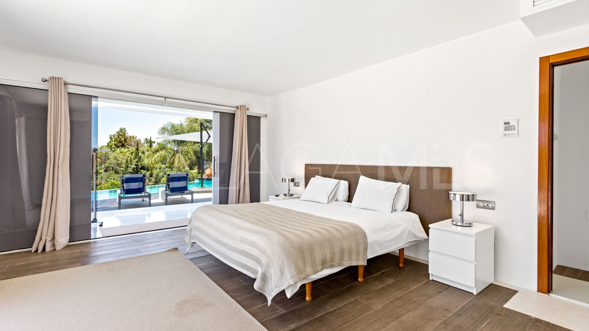Villa for sale in Hacienda las Chapas