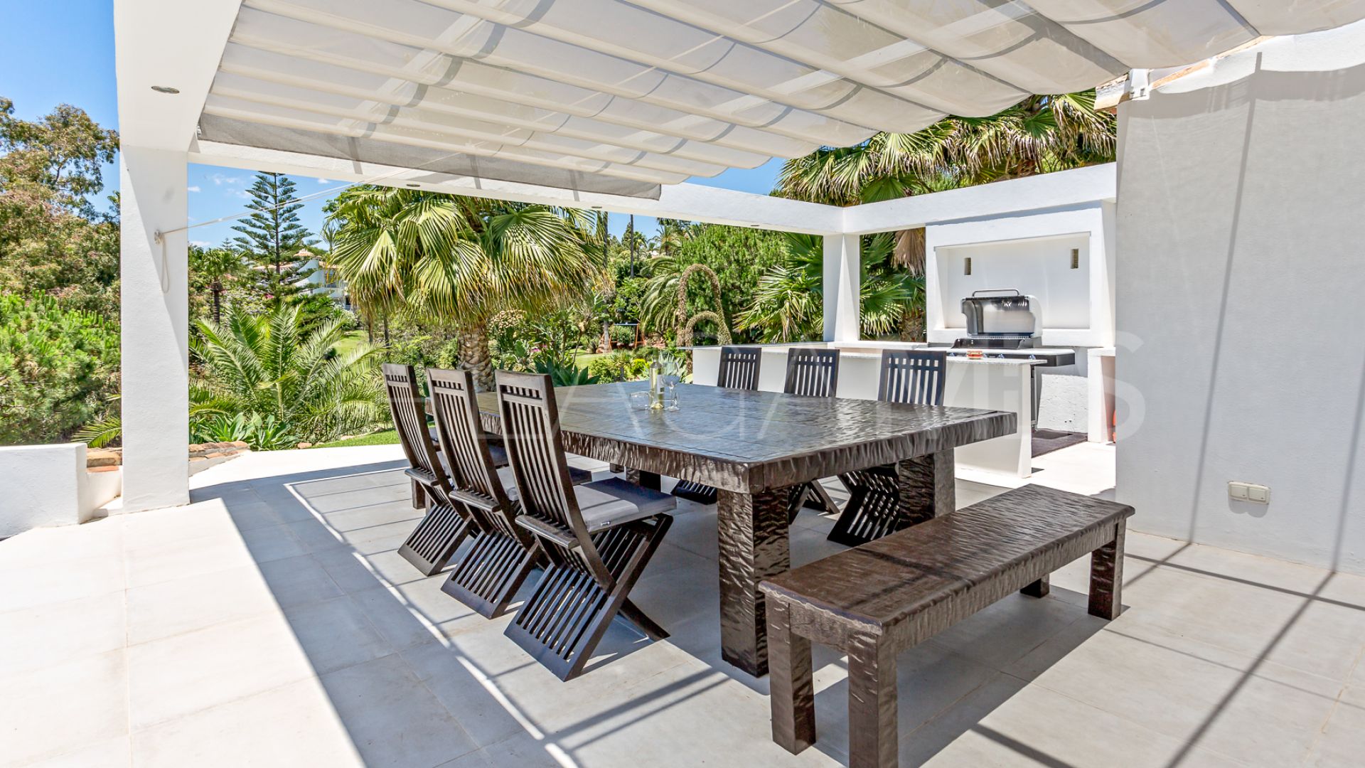 Villa for sale in Hacienda las Chapas