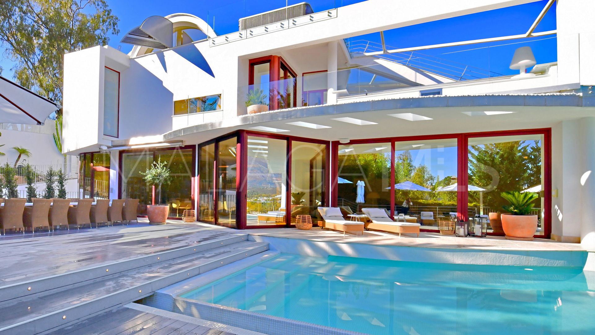 Se vende villa in Nueva Andalucia de 7 bedrooms