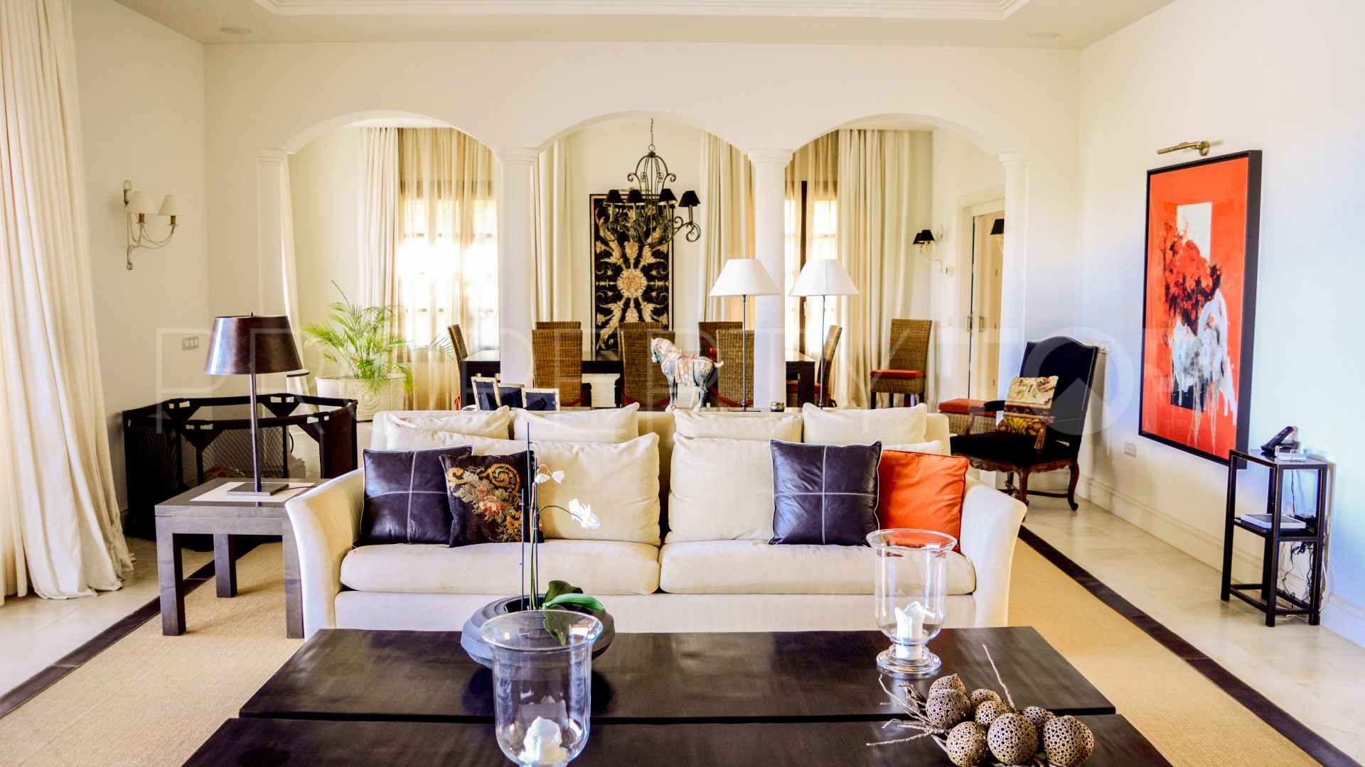 Villa de 5 dormitorios en venta en Marbella Hill Club