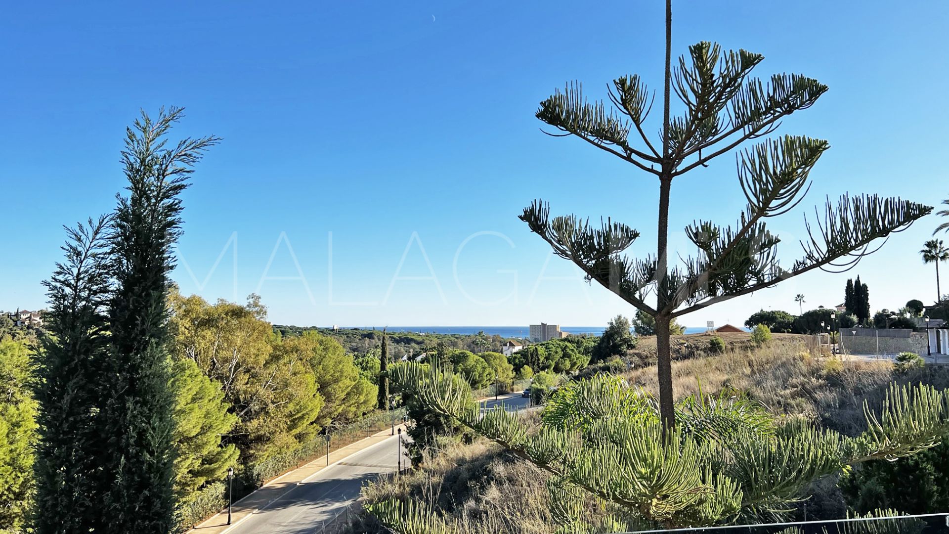 4 bedrooms villa in Marbella East for sale