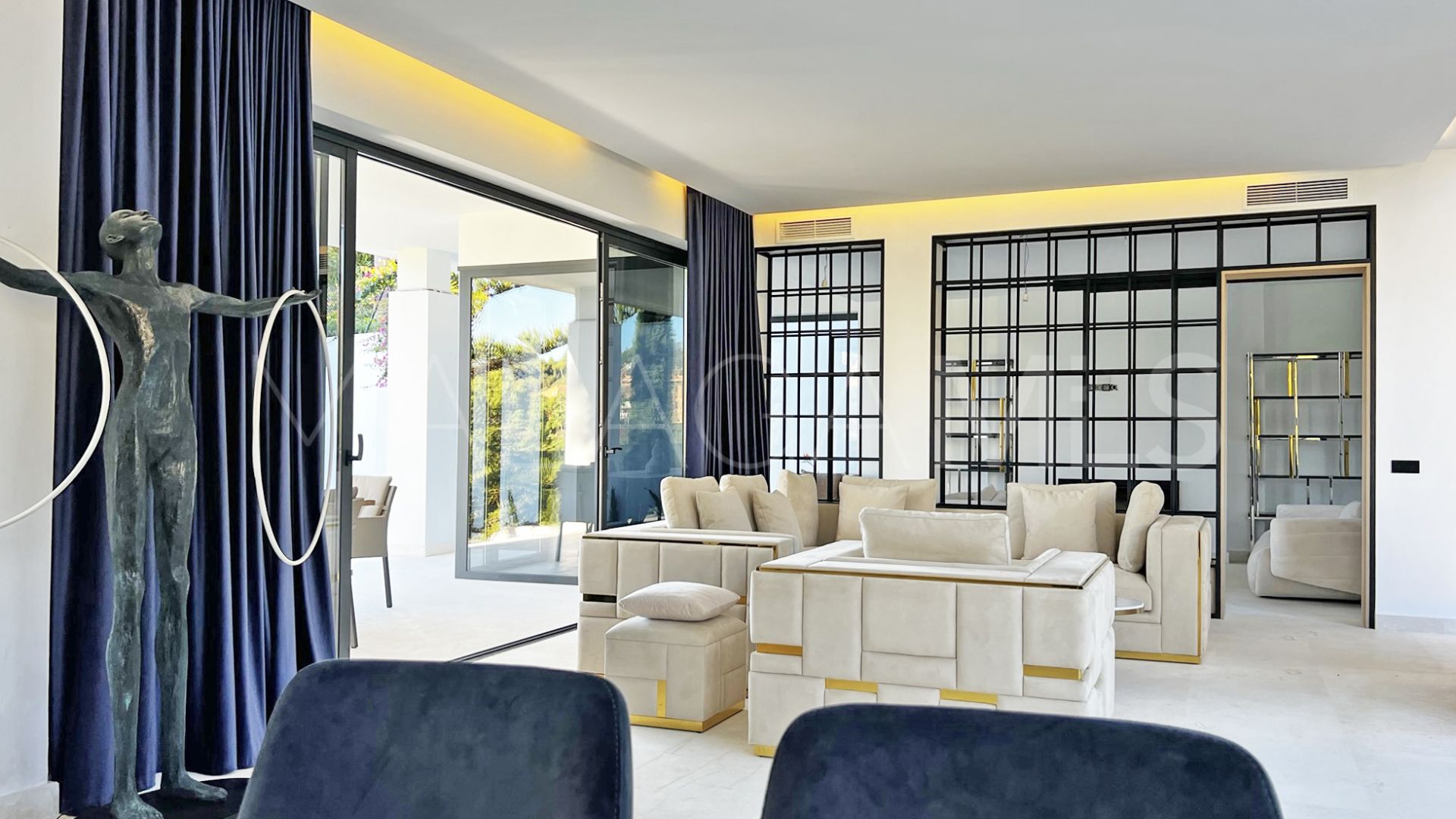 4 bedrooms villa in Marbella East for sale
