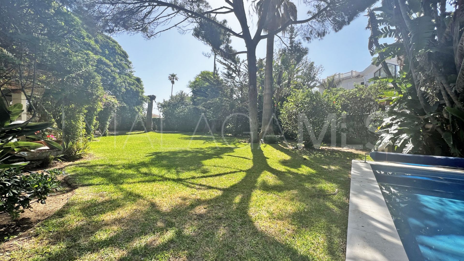 Villa for sale in Casasola
