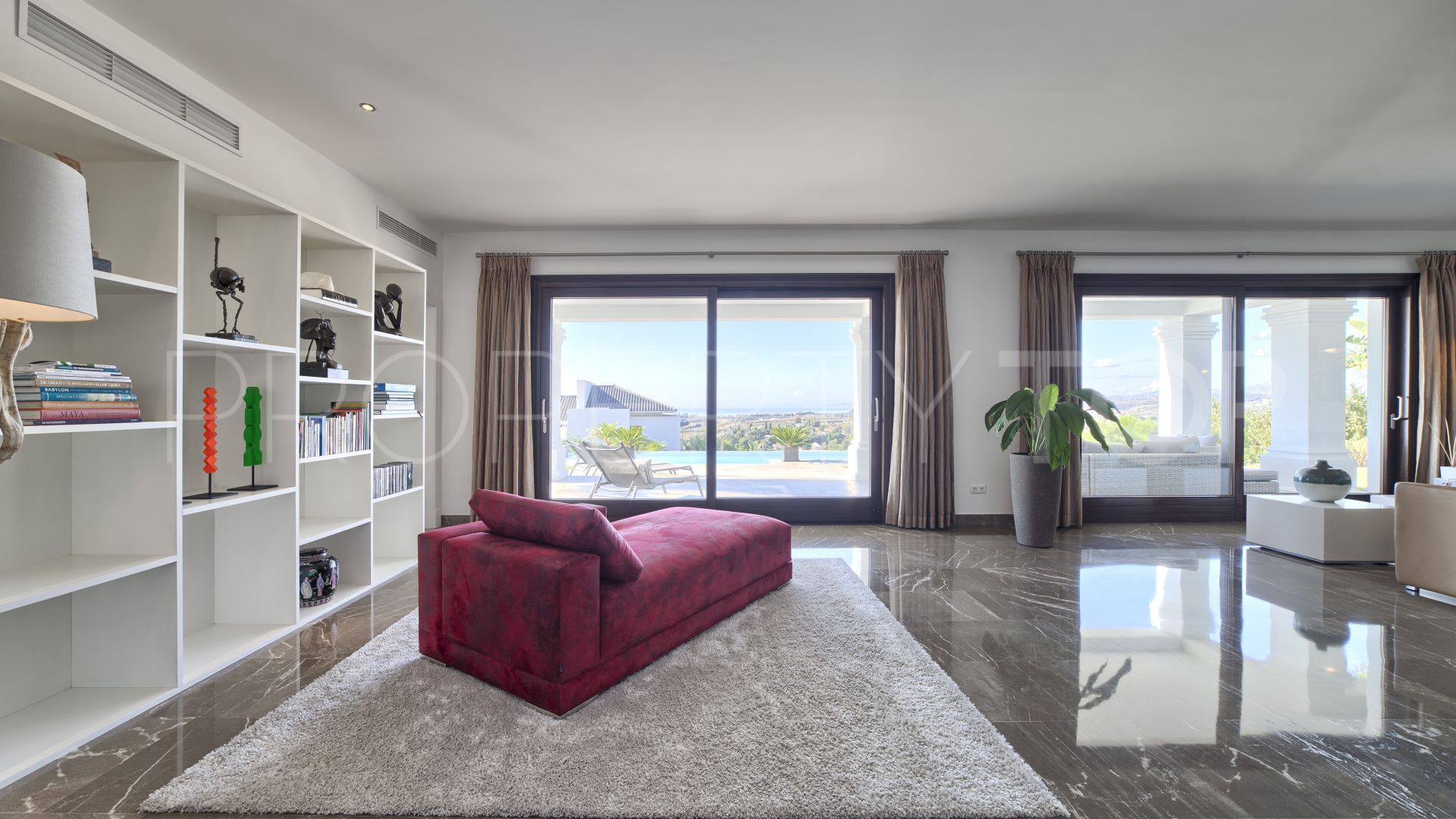 Villa de 6 dormitorios en venta en Los Flamingos Golf