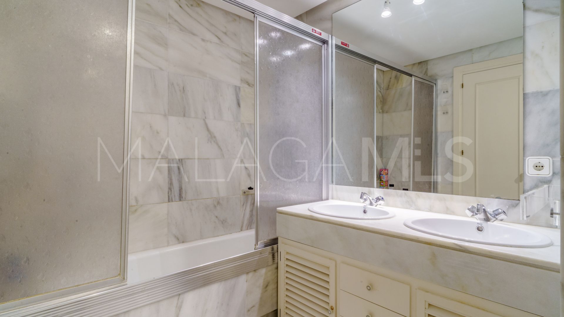 Buy Torre Real 2 bedrooms apartment