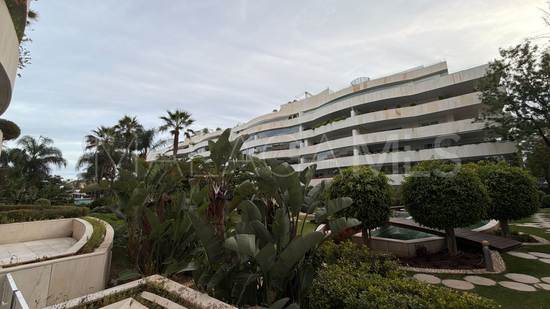 Markplanslägenhet for sale in El Embrujo Banús
