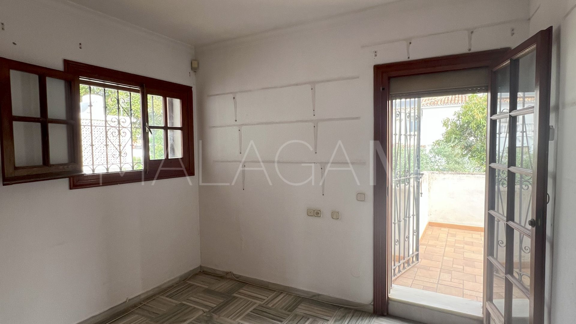 Villa for sale in Huerta Belón