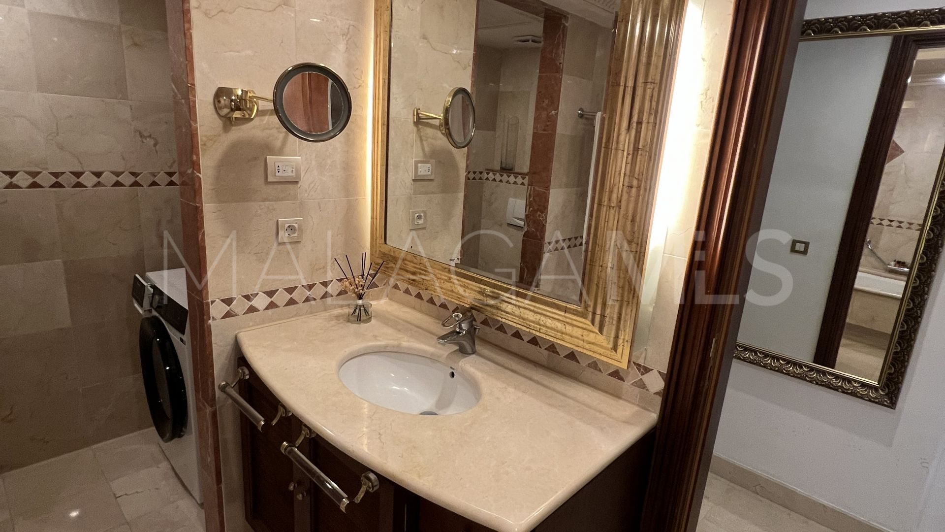 Studio for sale in Kempinski