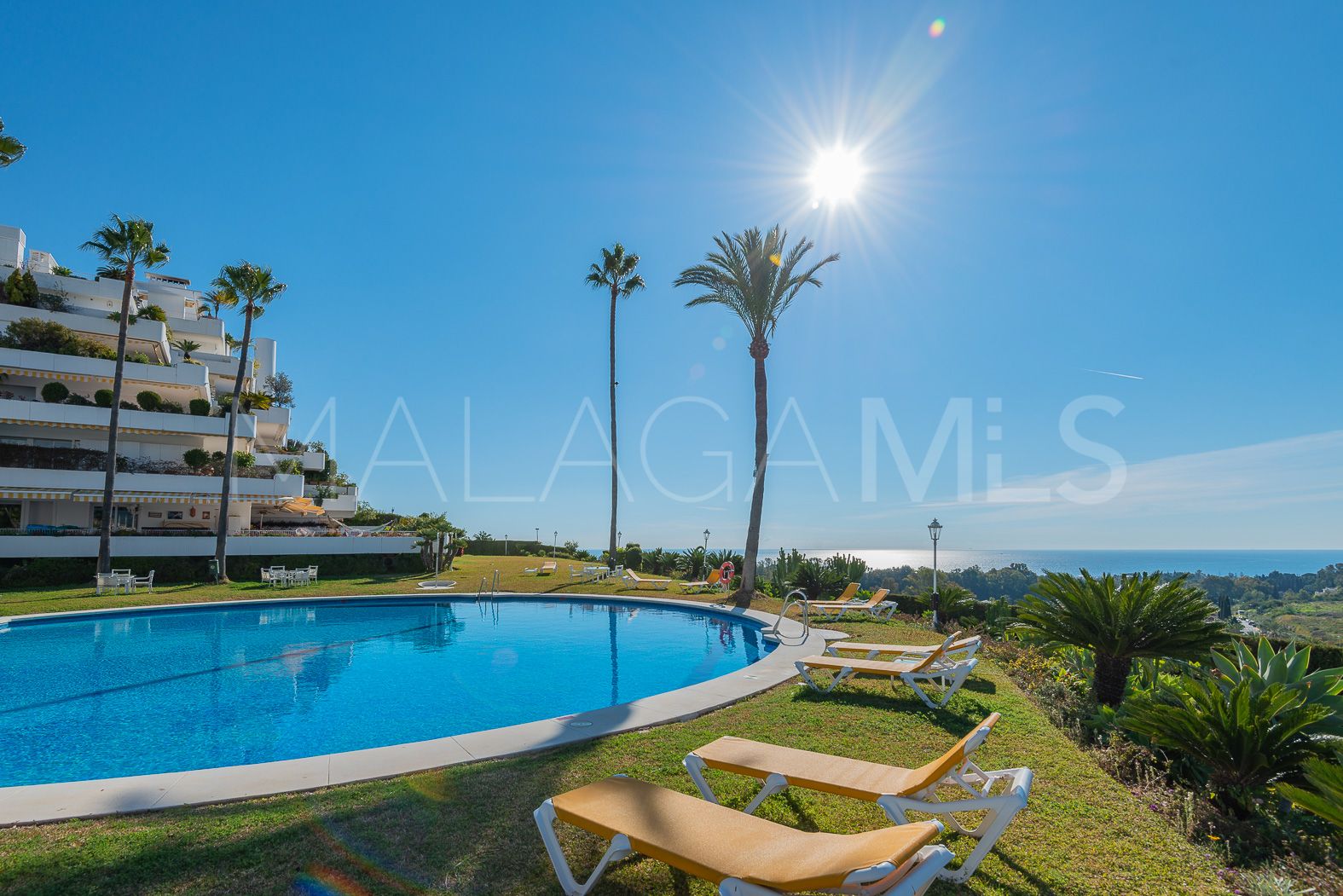 Buy Las Terrazas de Las Lomas apartment with 3 bedrooms