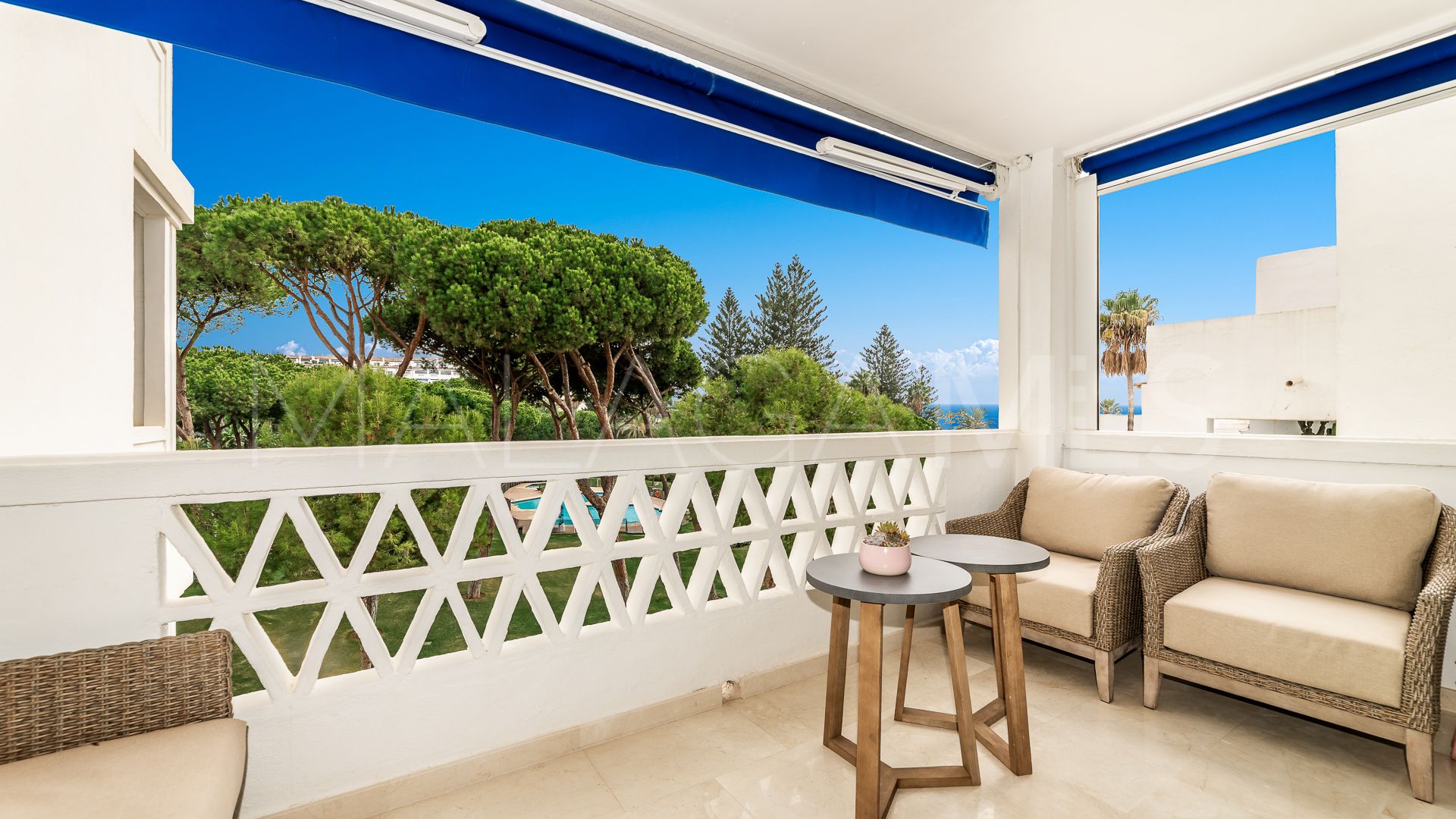 Se vende apartamento with 3 bedrooms in Playas del Duque