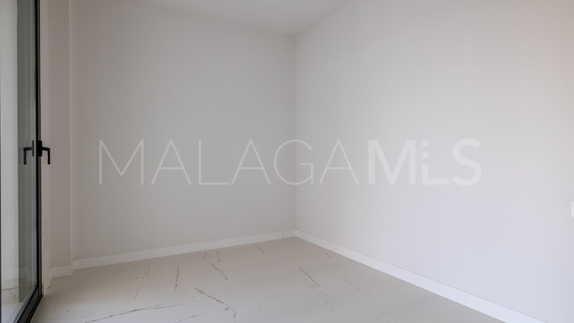 For sale ground floor apartment in Azata Delmare