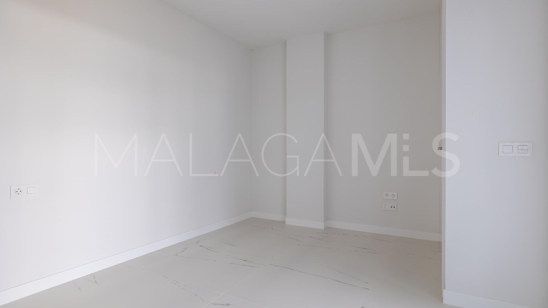 For sale ground floor apartment in Azata Delmare