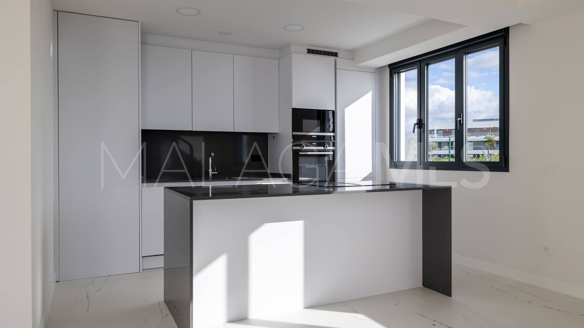 For sale ground floor apartment in Azata Delmare