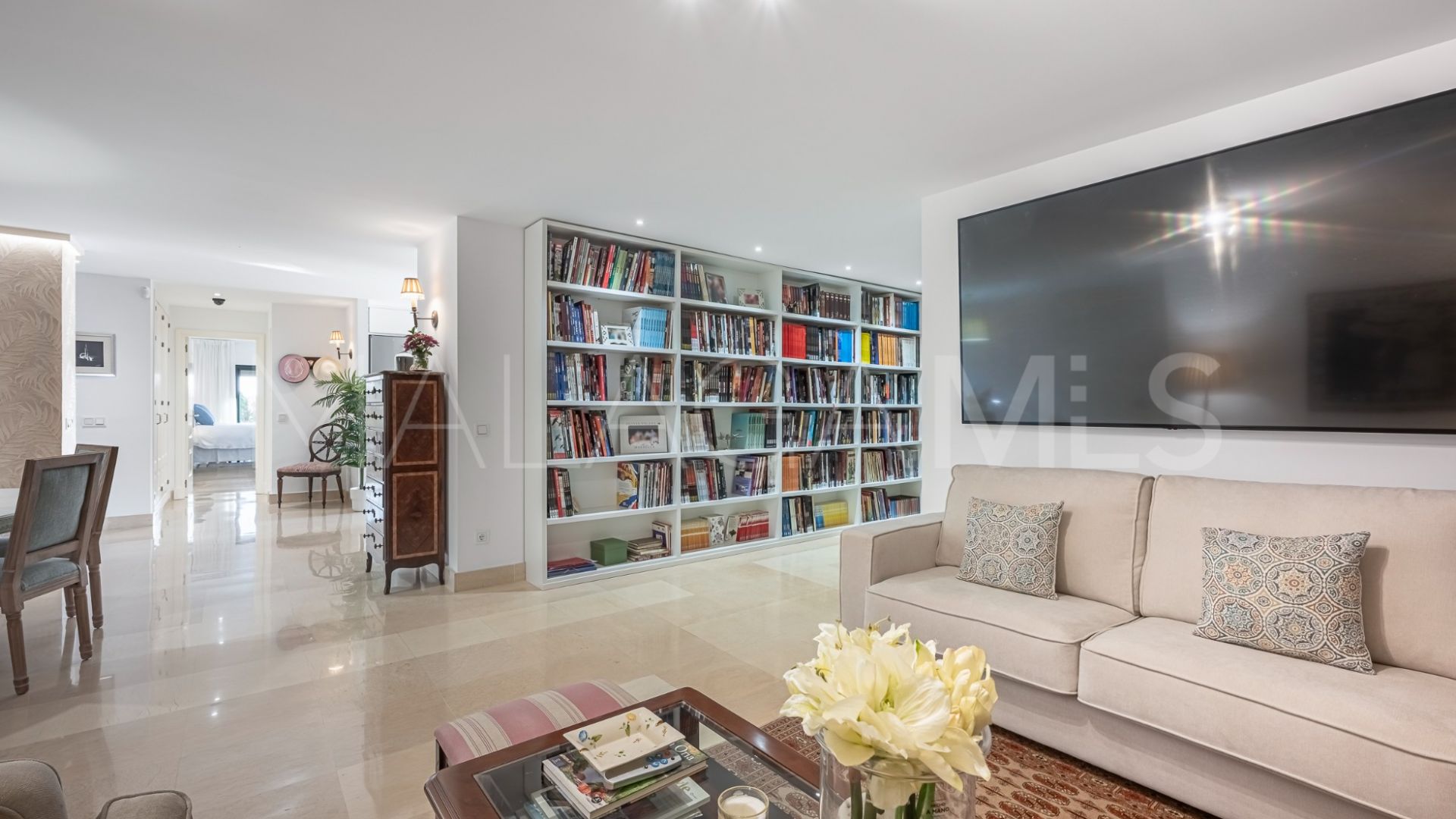 Markplanslägenhet for sale in Los Capanes del Golf