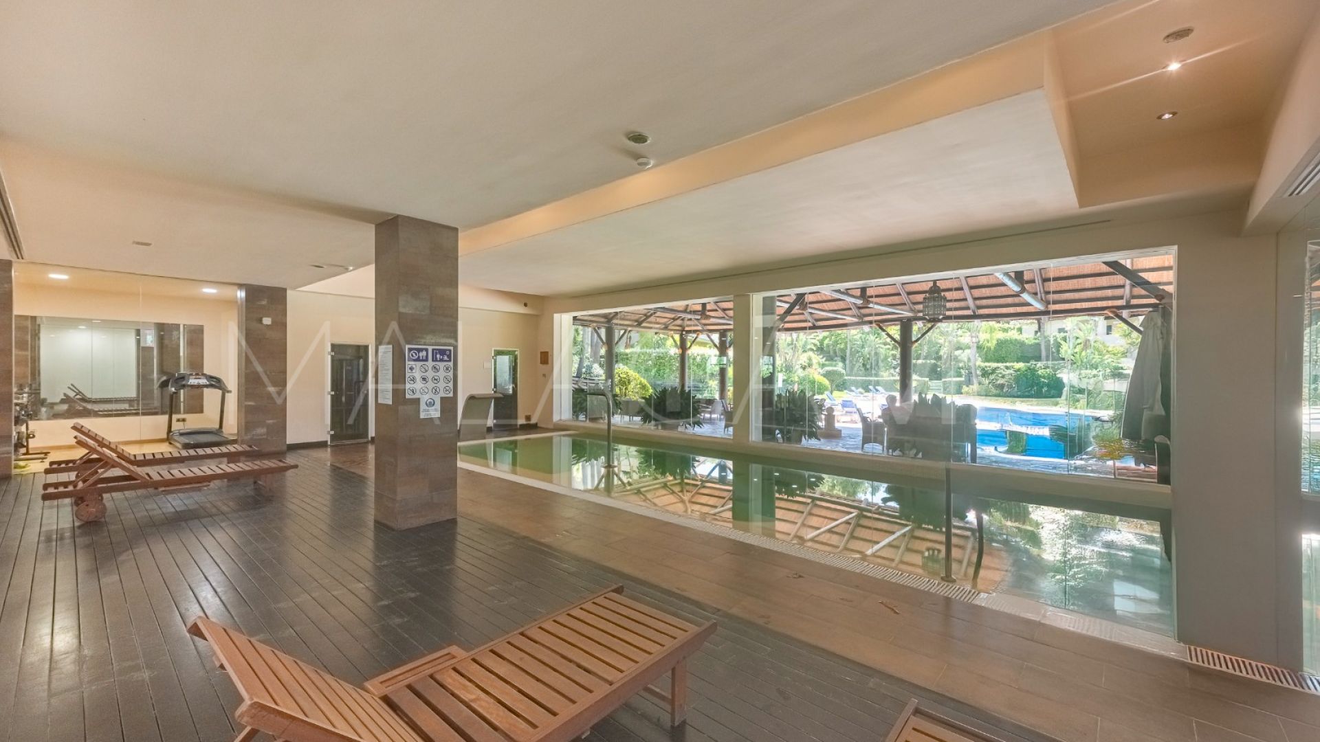 Markplanslägenhet for sale in Los Capanes del Golf