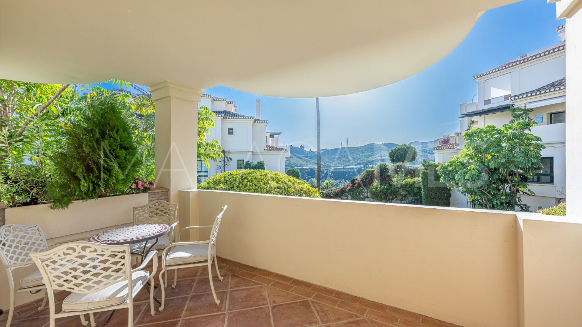 Markplanslägenhet for sale in Los Capanes del Golf