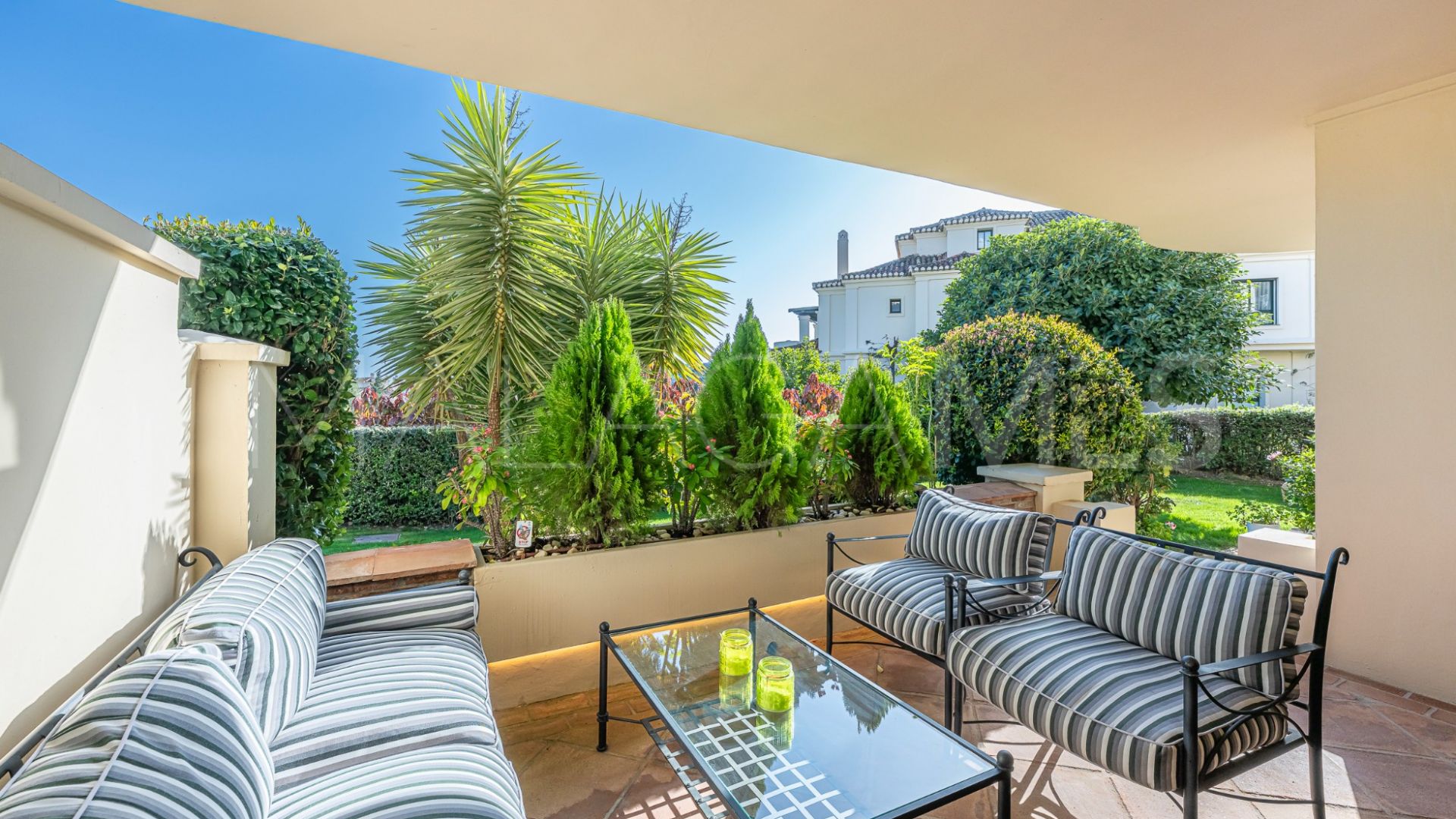 Markplanslägenhet for sale in Los Capanes del Golf