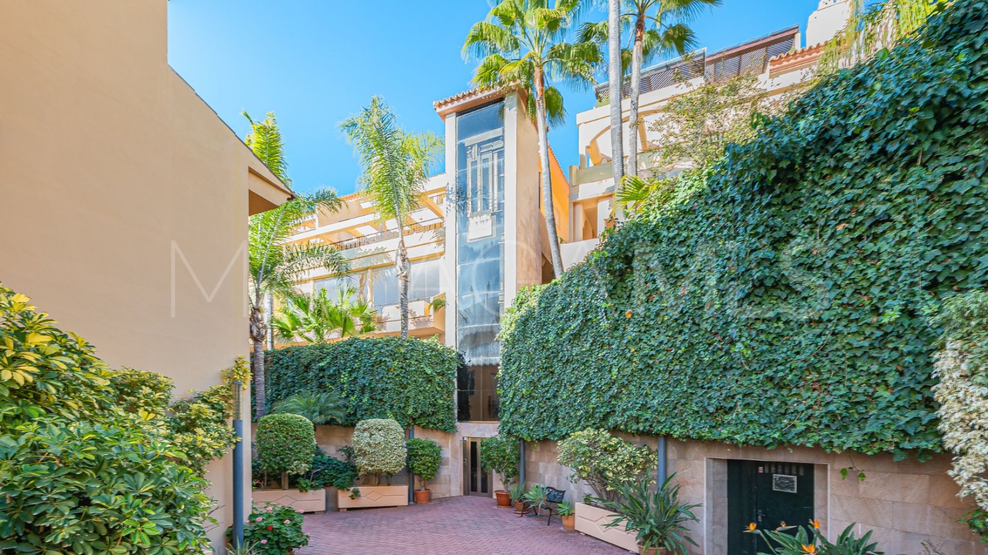 For sale Nueva Andalucia apartment