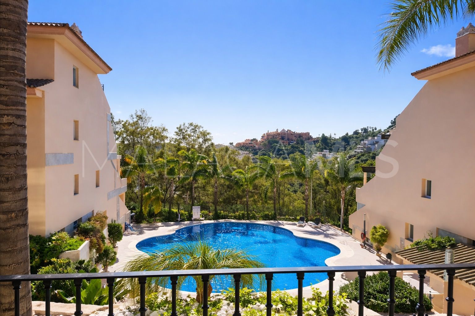 For sale Nueva Andalucia apartment