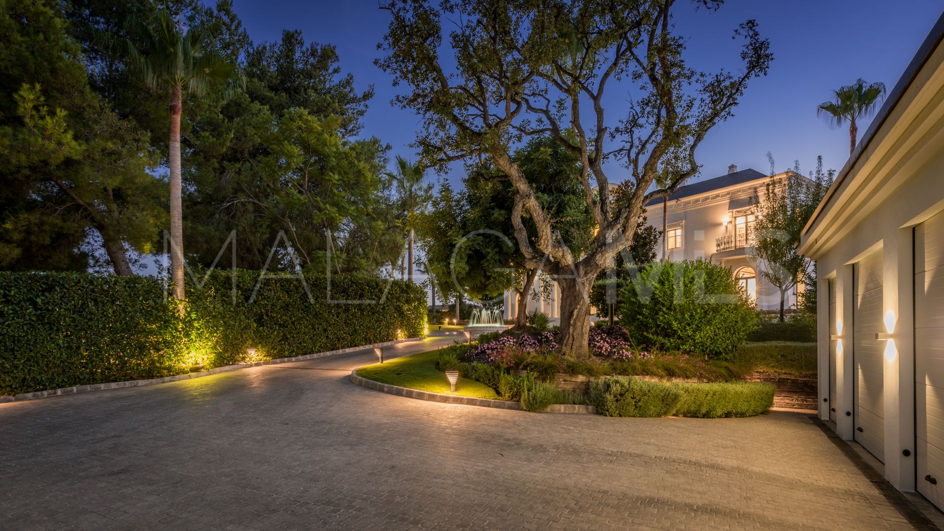 Mansion for sale in Hacienda las Chapas