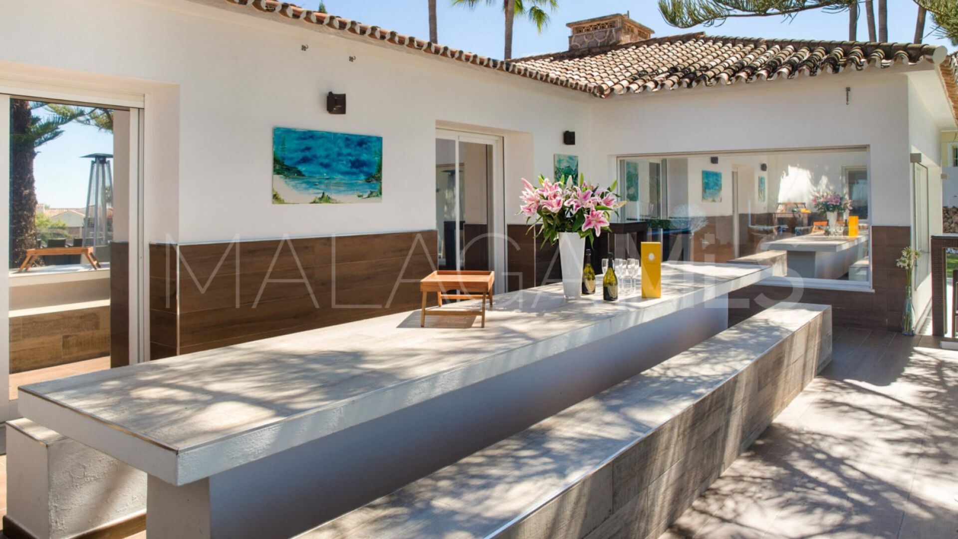 Se vende villa in Elviria with 8 bedrooms