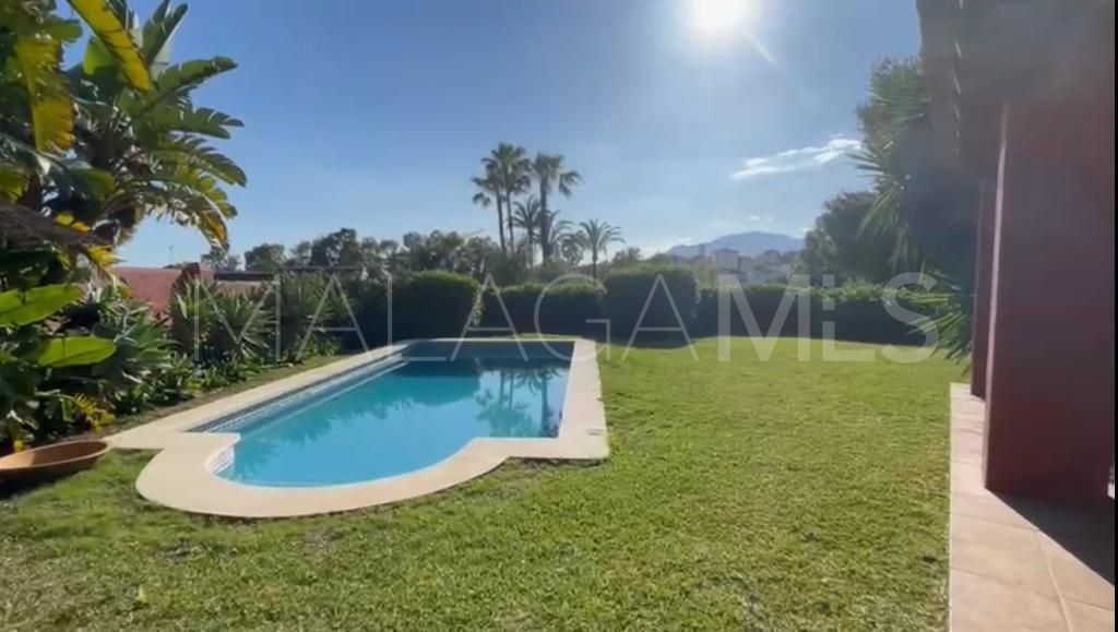 Villa for sale in Atalaya