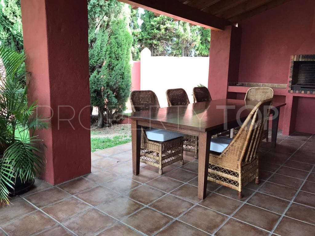 Villa en venta en Atalaya con 4 dormitorios