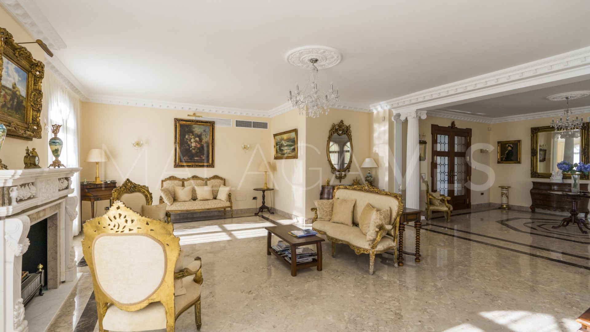 Villa for sale in Reinoso