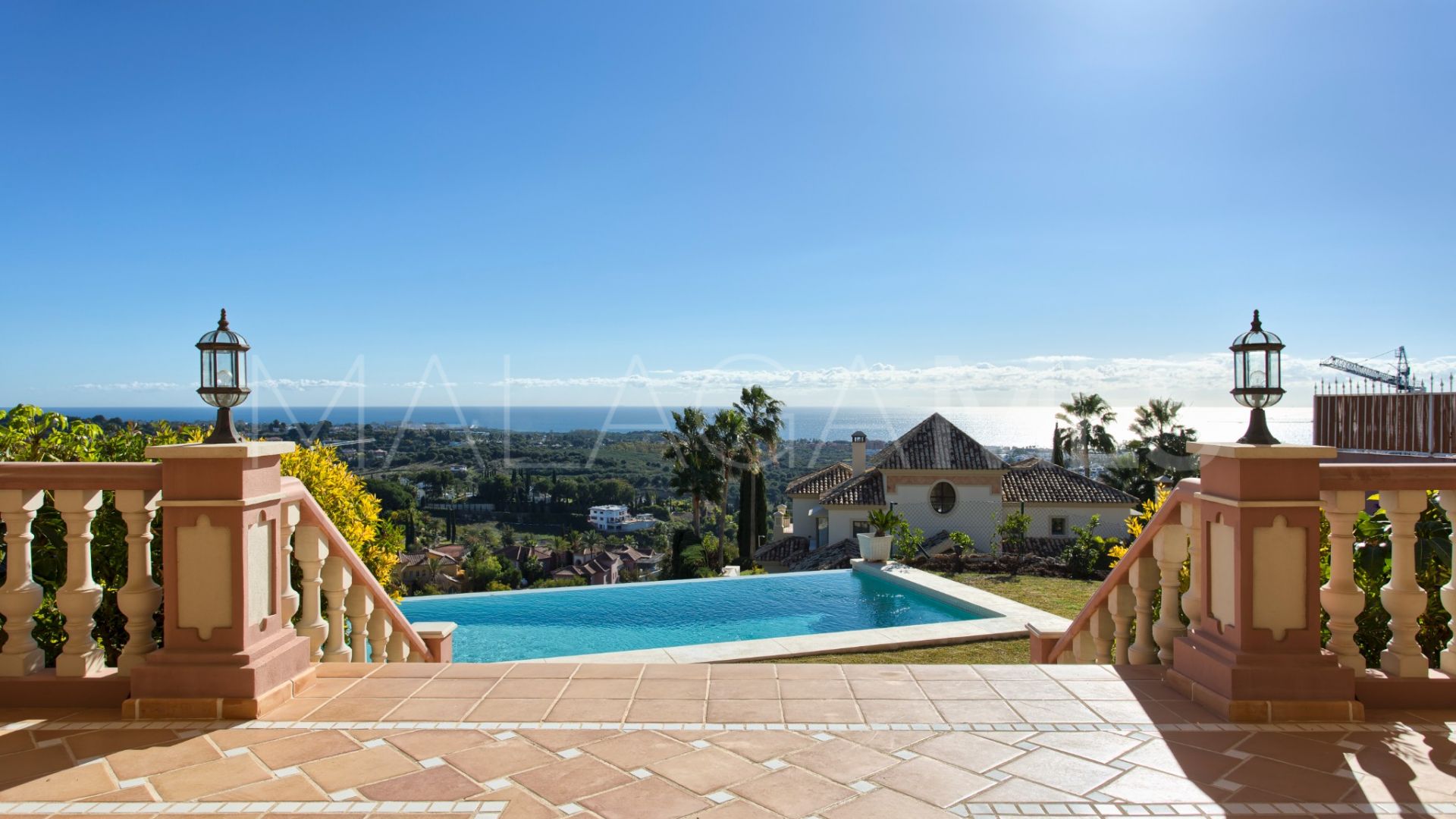 8 bedrooms villa in Los Flamingos Golf for sale