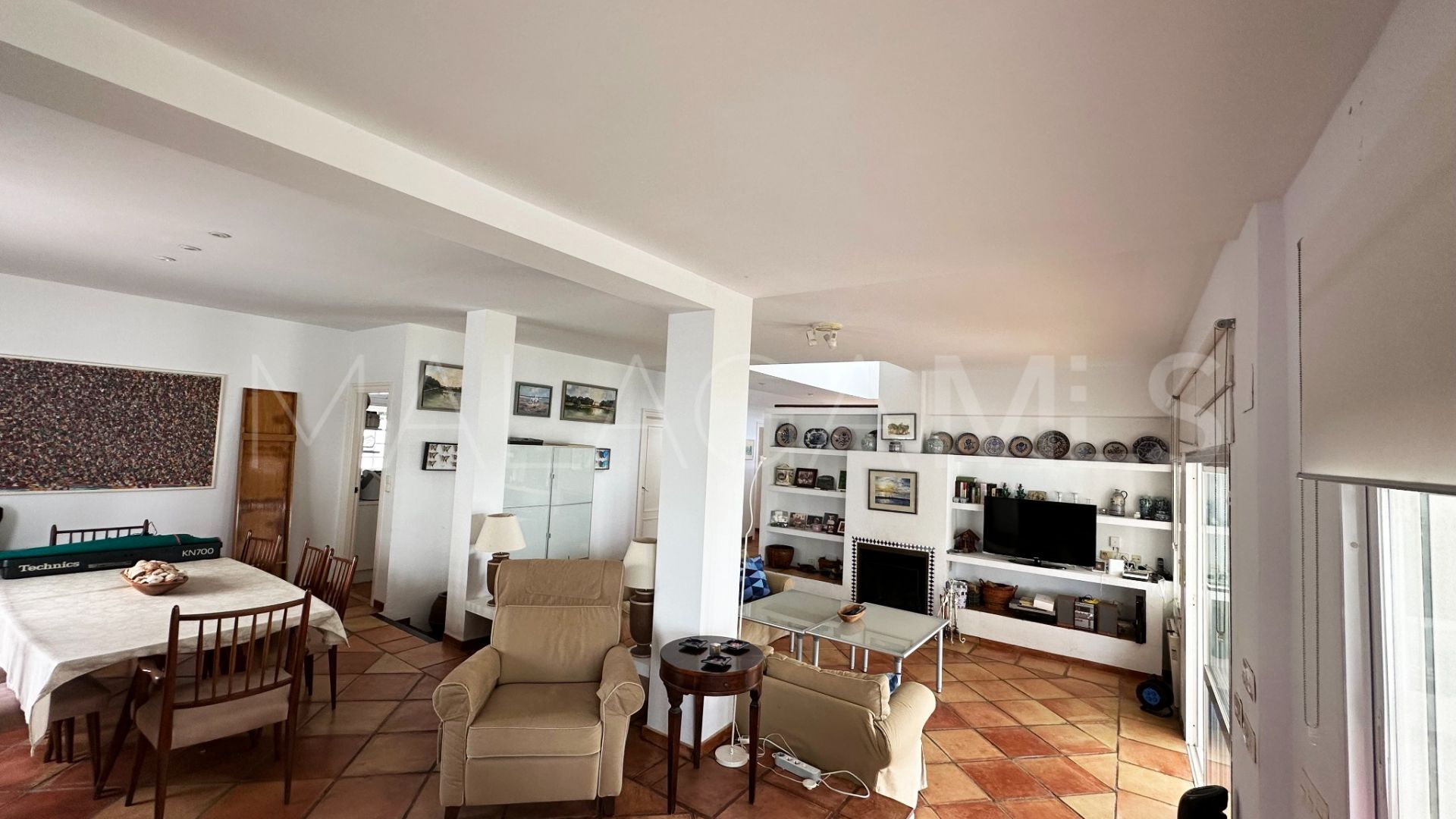 Se vende villa with 5 bedrooms in Marbesa