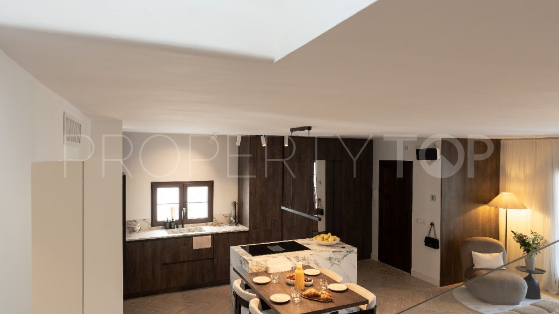 For sale duplex penthouse with 3 bedrooms in Montepiedra