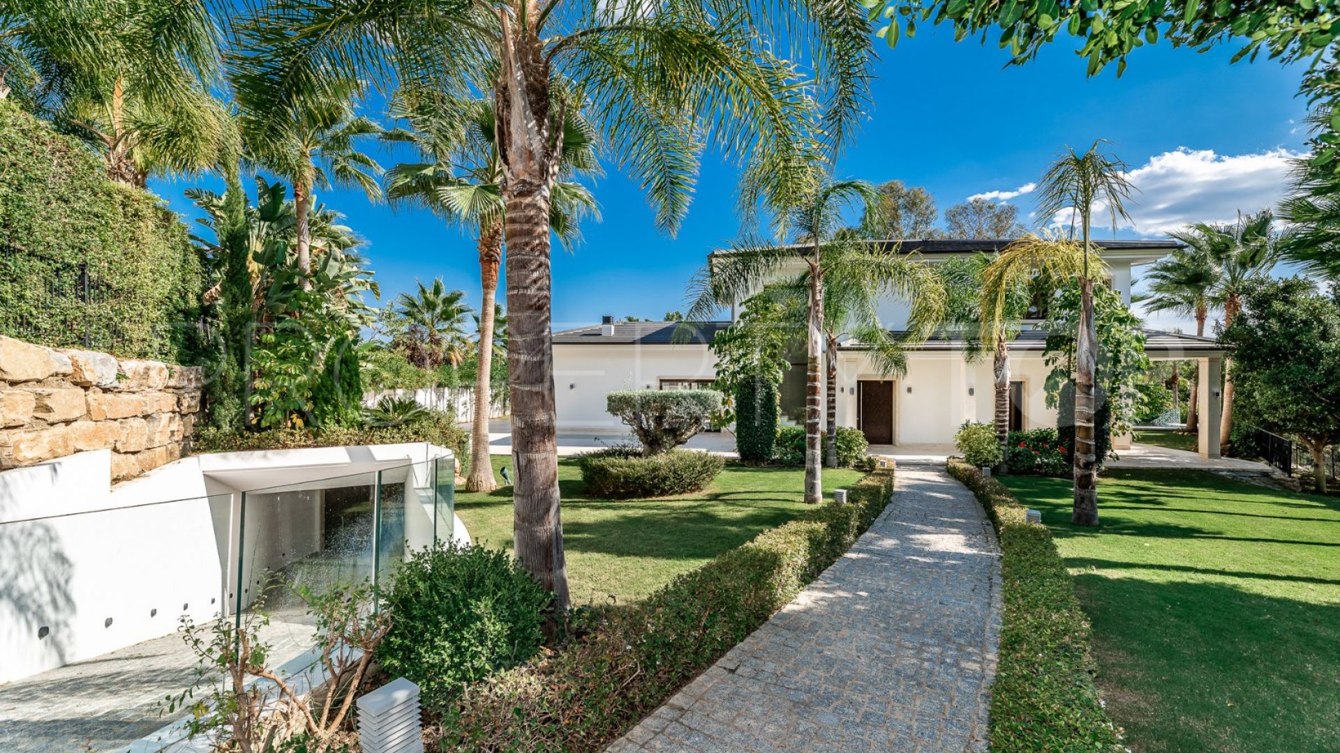 Villa with 5 bedrooms for sale in Los Naranjos de Marbella