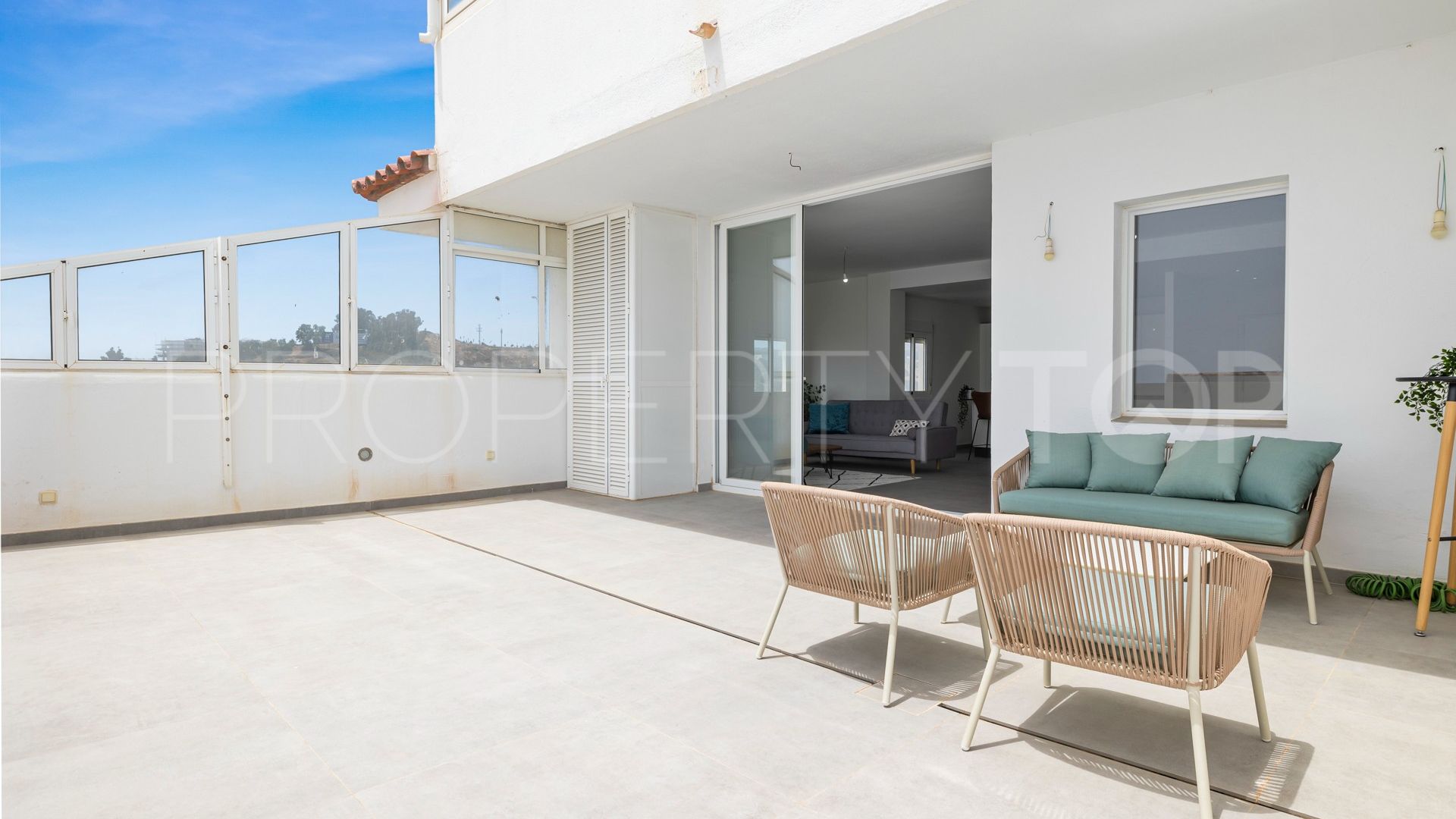 Penthouse for sale in Bahía de Estepona