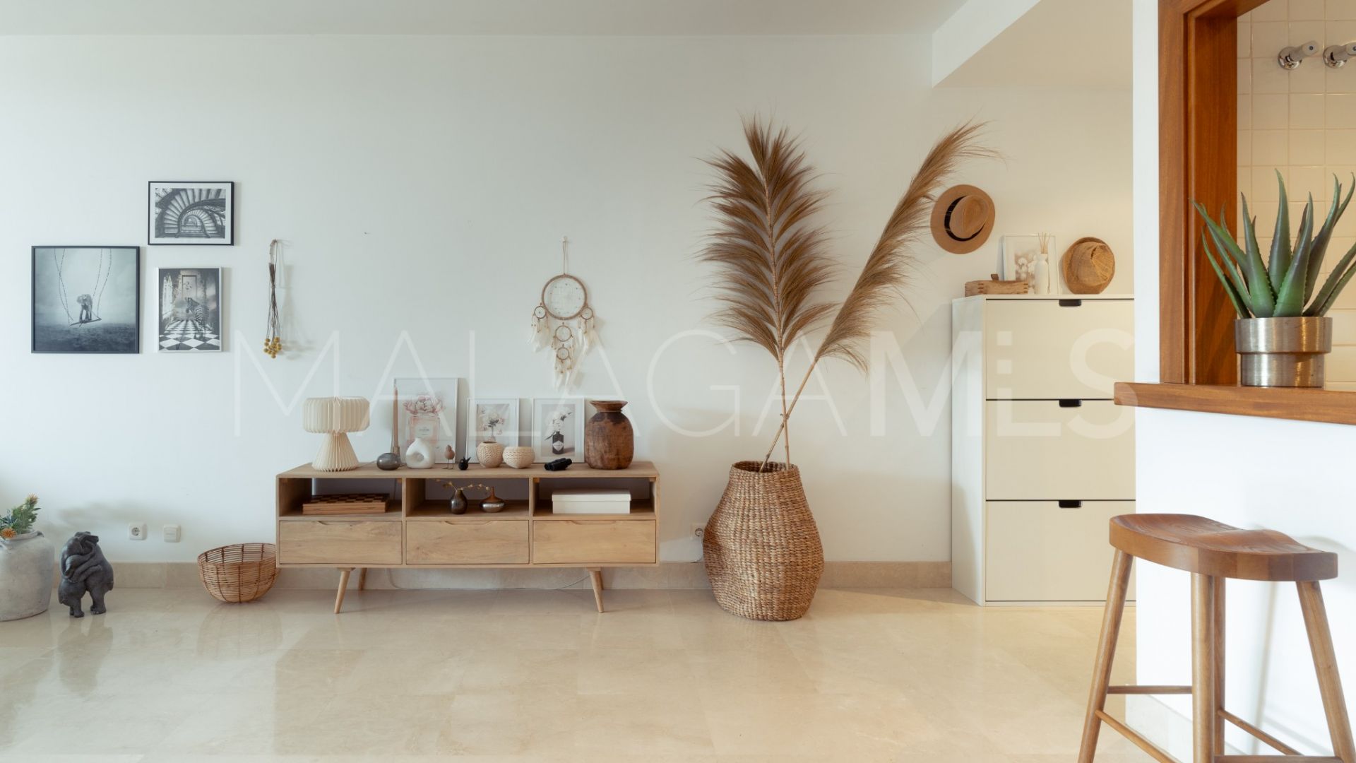 Buy apartamento planta baja in Las Tortugas de Aloha de 2 bedrooms